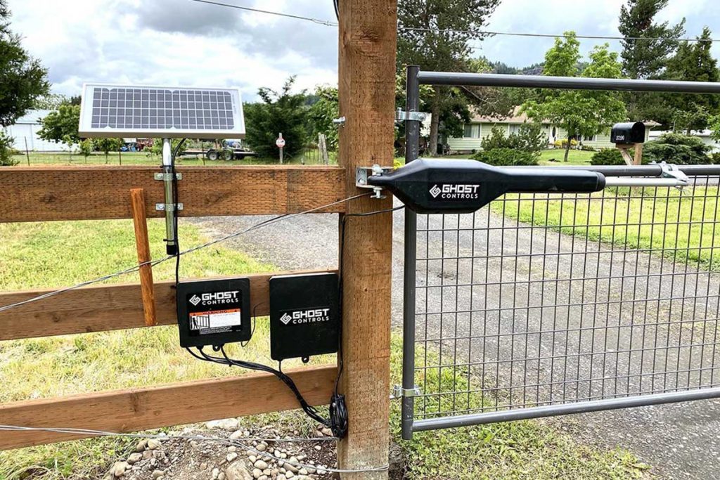 3 Best SolarPowered Gate Openers for 2021 Wacked Solar Reviews